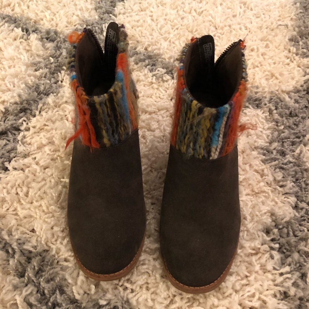 TOMS booties